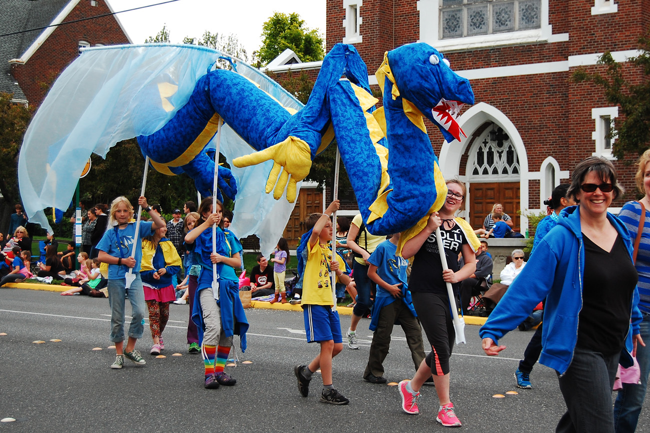 junior ski to sea parade