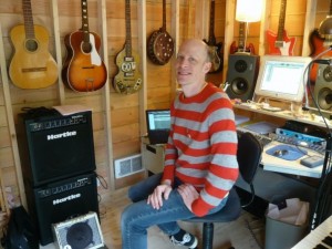 "Presidents of the United States of America" frontman, Chris Ballew, has changed gears from indie rock to "kindie rock."