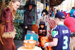 Halloween costumes trick or treat