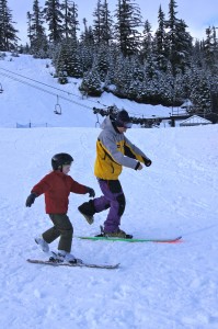 Parents and kids can learn together in the 4-week course, Dads, Moms & Groms.