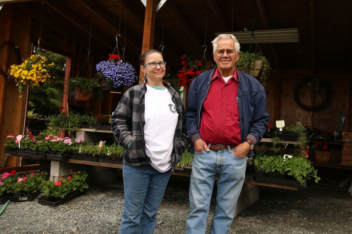 Glen Echo Garden Dick and Asst Julia Store Glen Echo Garden