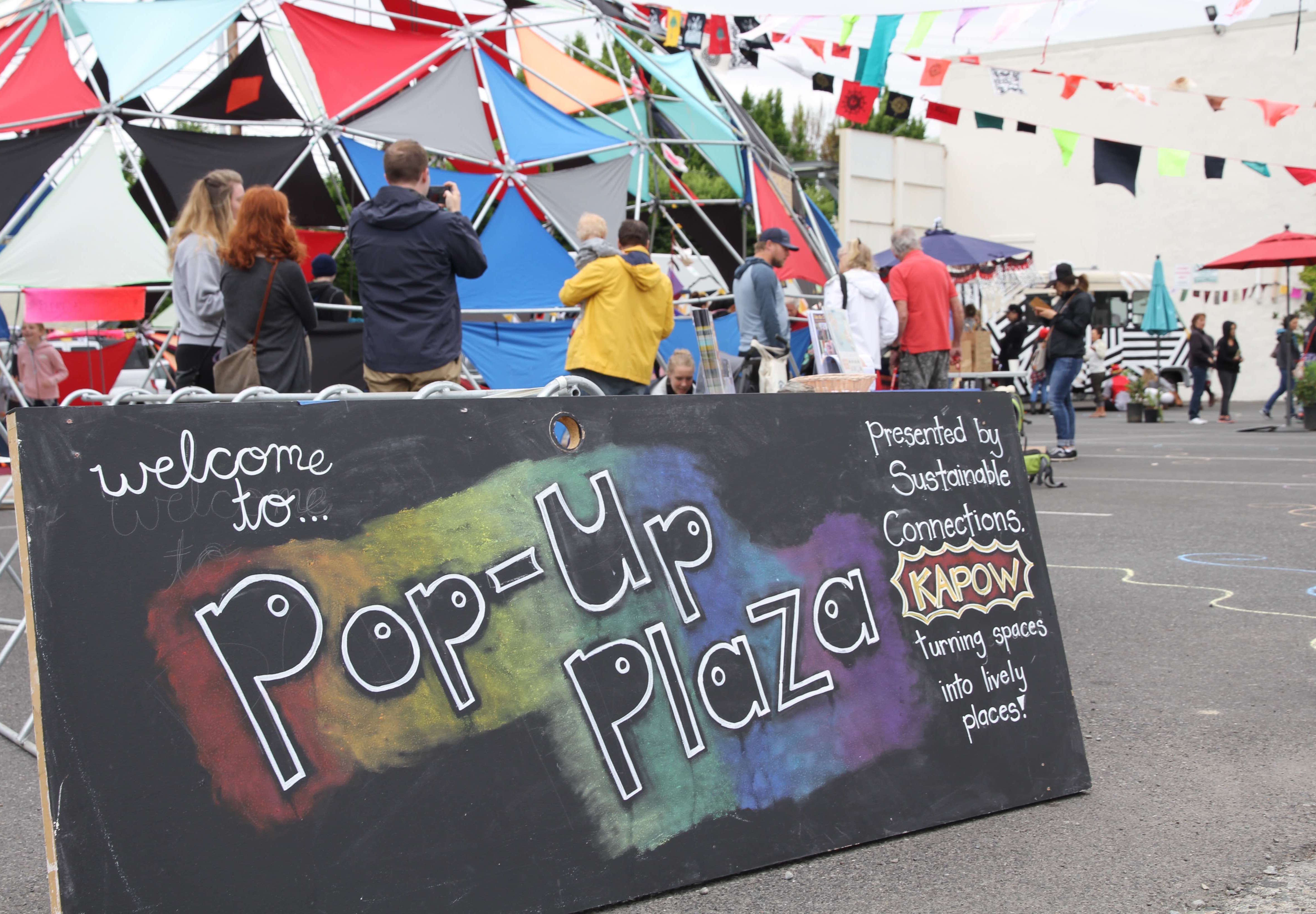 Artquake Kapow Plaza