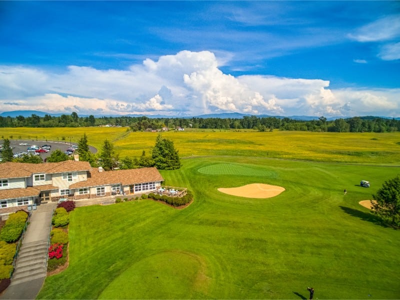 Ace Hole 16 at North Bellingham Golf Course for 10,000