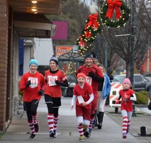 Holiday Lights Obstacle Dash @ G St Plaza | Blaine | Washington | United States