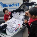 BECU-Shred-and -E-Waste-Event-Bellingham-2022-Staff-Help