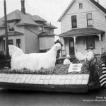 Tulip-Festival-History-Egg-and-Poultry-Association-Float-1925