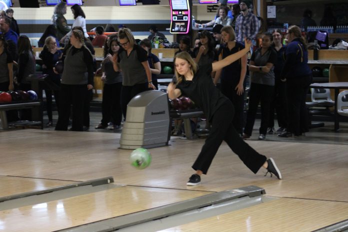 Meridian girls bowling